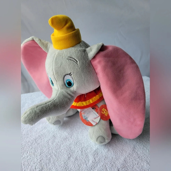 Dumbo  the Flying Elephant Disney Kohl's promo Plushie Toy - Picture 6 of 12